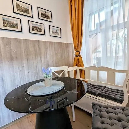 Appartement Honterus - Black Church Braşov